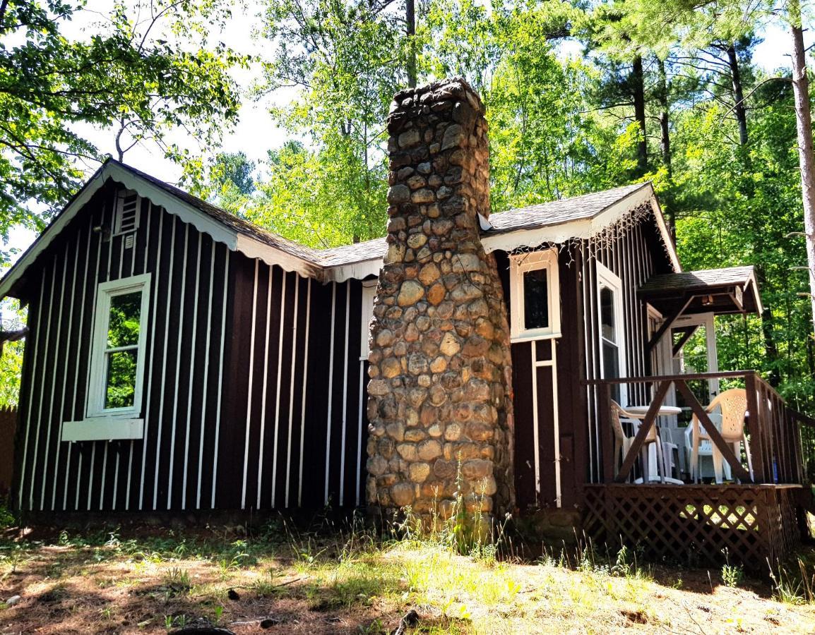 The Wilderness Inn: Chalets Wilmington Exterior photo